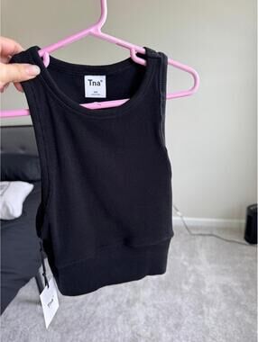 Aritzia TNA tank XXS